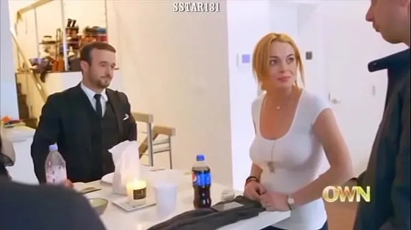 Große Lindsay Lohan - hüpfende Brüstewarme Videos