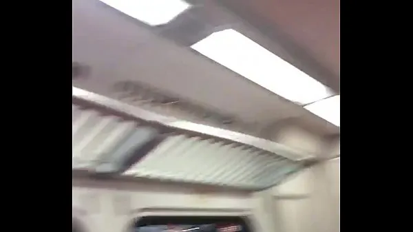 大きなPlaying on the Train温かい動画