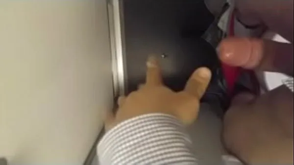 크고 MASTURBATE IN A AIR PLANE TOILET 따뜻한 동영상