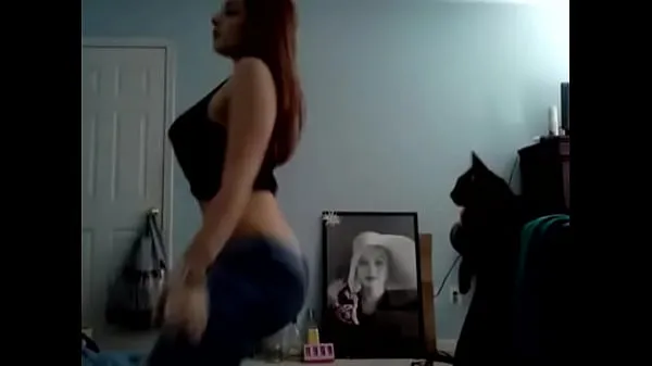 Büyük Millie Acera Twerking my ass while playing with my pussy sıcak Videolar