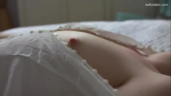 Veliki Real virgin teen Anna Klavkina masturbates topli videoposnetki