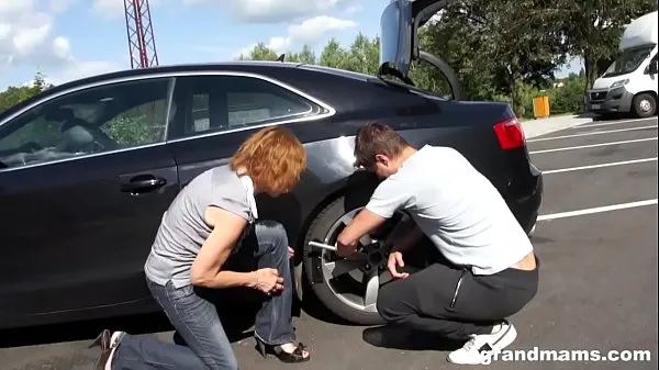 Big Grandma gets fucked hard outdoors after an auto repair warm Videos