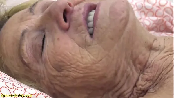 Grandes sexy abuela de 90 años se la follan durovídeos cálidos