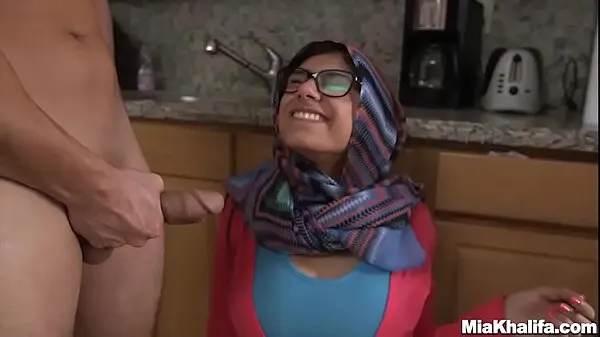 Big MIA KHALIFA - Arab Pornstar Toys Her Pussy On Webcam For Her Fans warm Videos