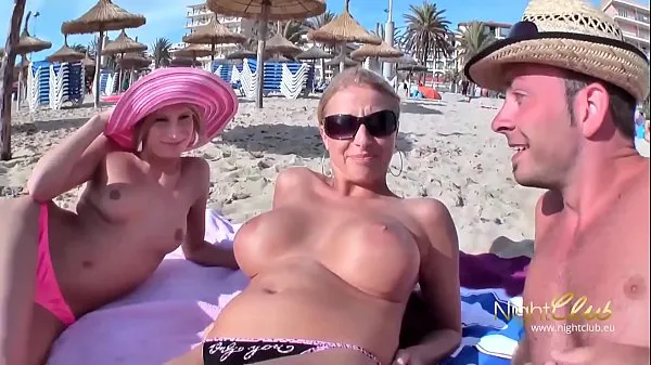 大 German sex vacationer fucks everything in front of the camera 温暖的视频