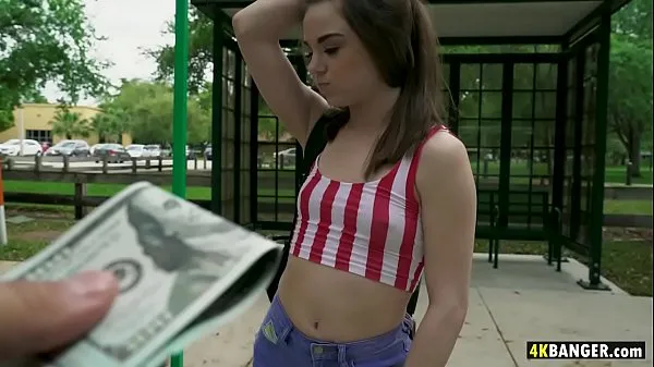 Petite Teen Megan Marx gets Surprise Dick in Van Video ấm áp lớn
