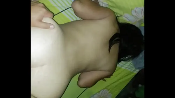 Mi cuñada me seduce 2 después de tomarle fotos y masturbarme junto a ella mientras se hacía la d. me atreví a cogermela y ella encantada de super mojó se escucha y salpica Video ấm áp lớn