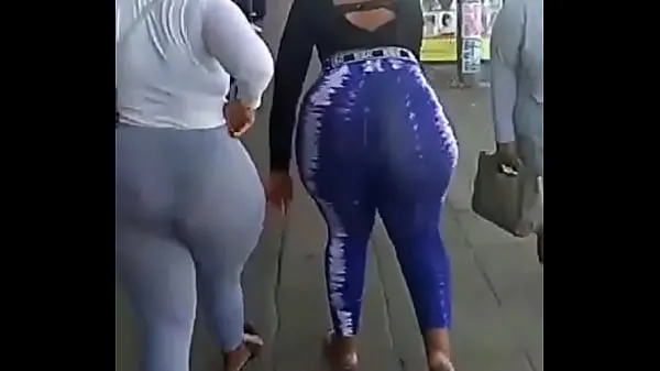 بڑے African big booty گرم ویڈیوز