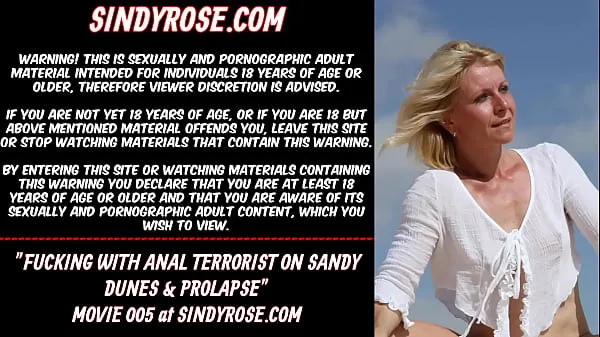 Veliki Sindy Rose Fucking with anal terrorist on sandy dunes & prolapse topli videoposnetki