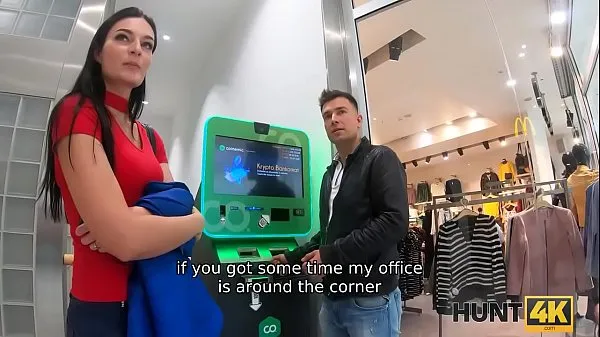 Store HUNT4K. Hottie in red dress has no cash but man is ready to help varme videoer