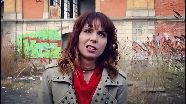 Große Ariel Rebel - hautnahwarme Videos