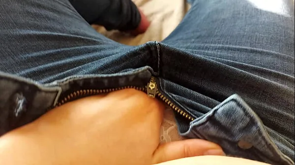 مقاطع فيديو رائعة 4K masturbation in jeans with orgasm رائعة