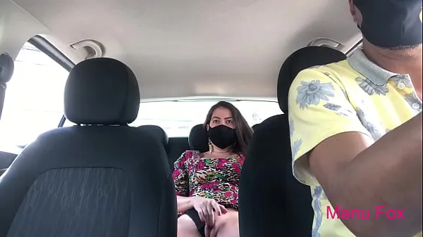 Grandes La pornostar Manu Fox se corre con el conductorvídeos cálidos