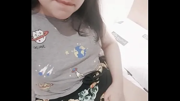 Big Cute petite girl records a video masturbating - Hana Lily warm Videos