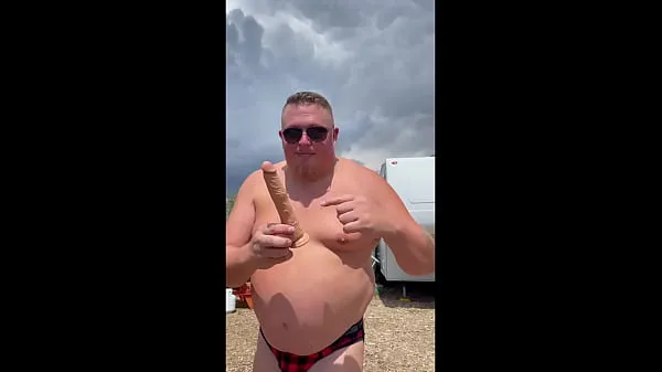 Grandi Il mio nuovo DILDO AUTO SPINTA di Fondlovevideo calorosi