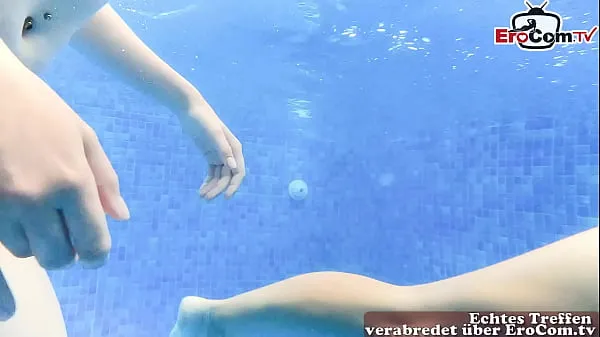 Grosses Allemande de 18 ans jeune femme amateur trio mff sous l'eau en plein air vidéos chaleureuses