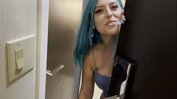 Store Casting Curvy: Blue Hair Thick Porn Star BEGS to Fuck Delivery Guy varme videoer