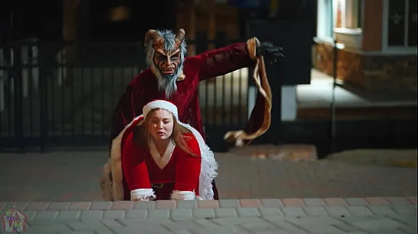 大 Krampus " A Whoreful Christmas" Featuring Mia Dior 温暖的视频