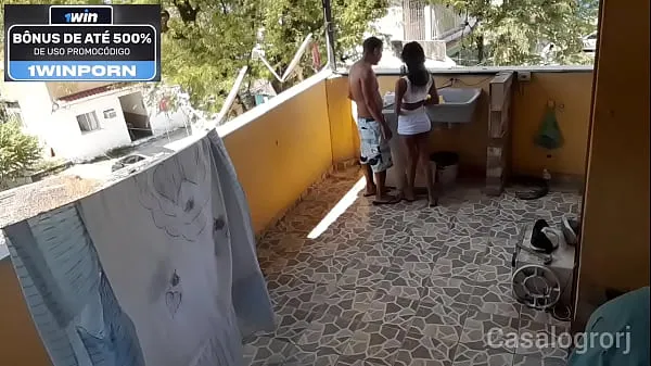 Isoja Stepdaughter who was doing laundry was Surprised by perverted stepfather who put her to kick his fucking penis on all fours lämpimiä videoita