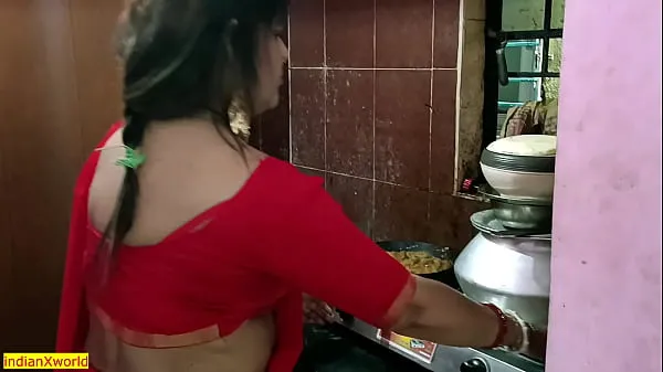 大きな義理の息子とのインドのホット継母セックス！自家製バイラルセックス温かい動画