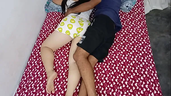 I stayed to rest in my stepsister's room and I had to put my dick in her, to avoid problems I had to put it in from behind, I almost got caught Video hangat Besar