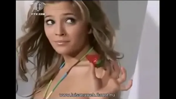 مقاطع فيديو رائعة Luisana Lopilato deadly body رائعة